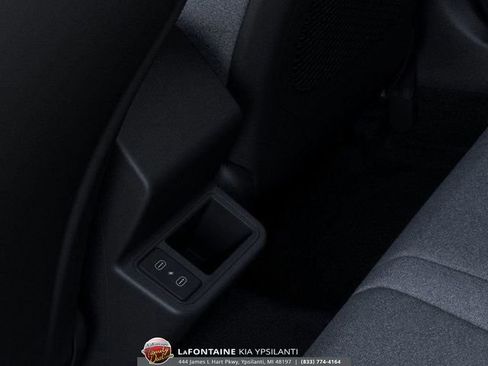 New 2025 Kia K4 EX image 31