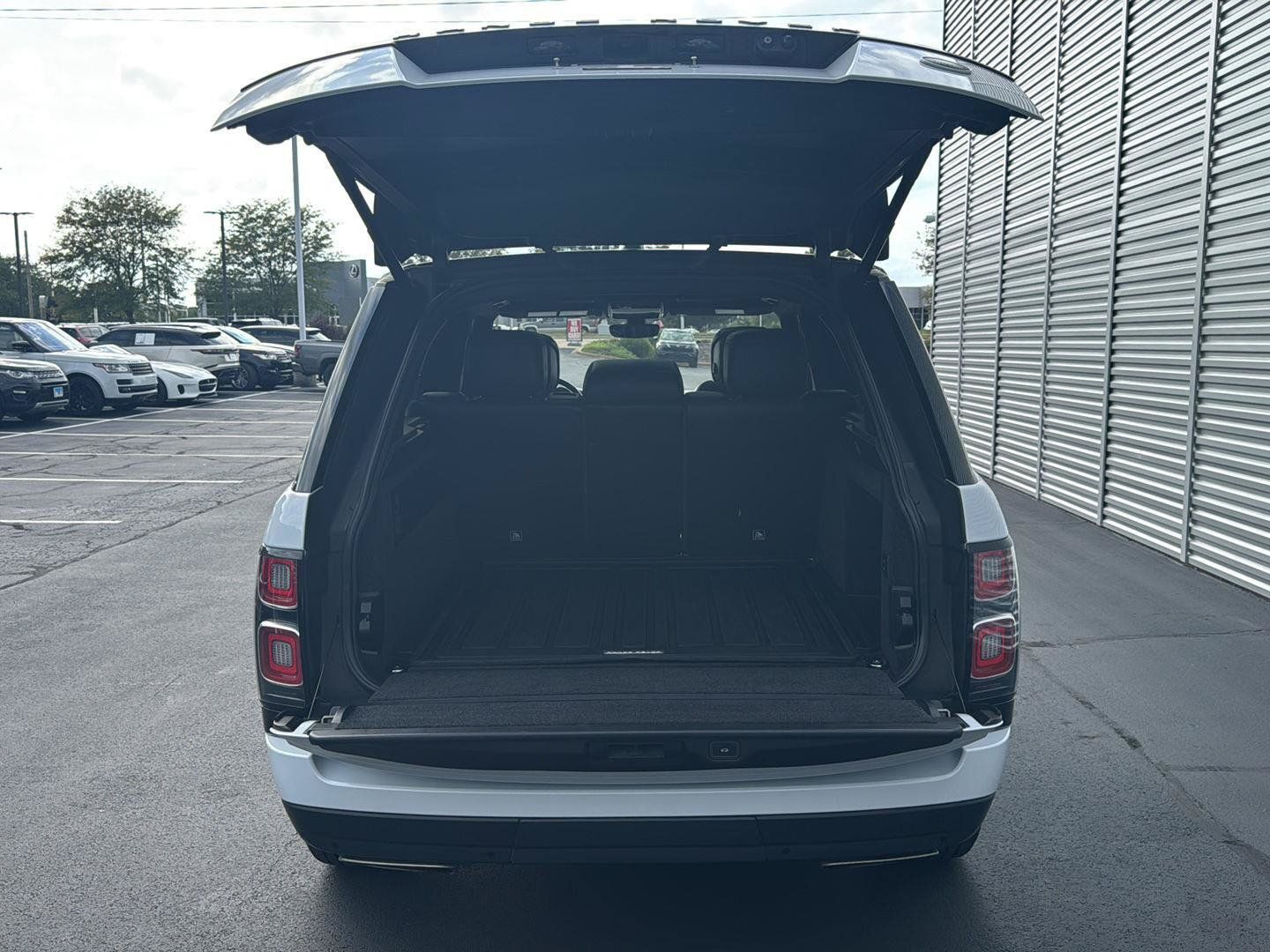 Used 2020 Land Rover Range Rover AWD/4WD image 17