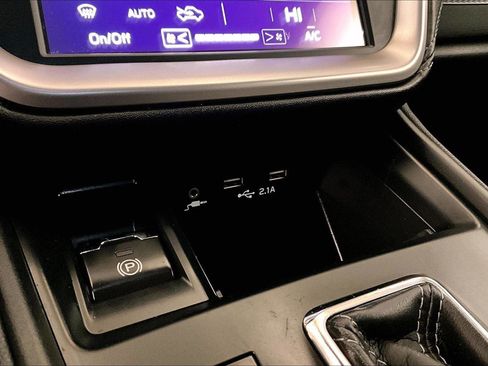 Used 2022 Subaru Legacy image 31