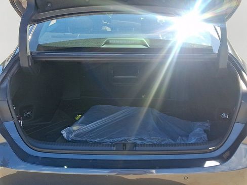 Used 2025 Lexus ES 300h w/ Premium Package FWD image 30