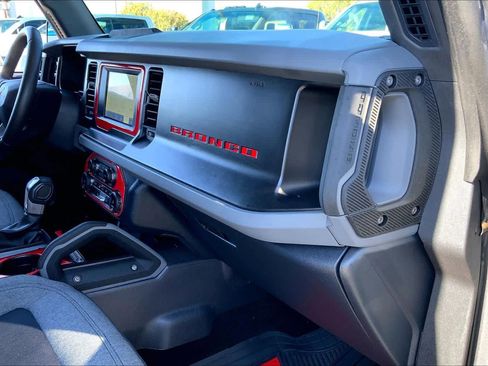 Used 2022 Ford Bronco Big Bend image 18