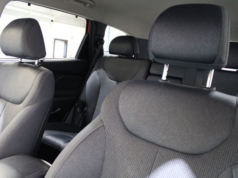 Used 2020 Hyundai Santa Fe SEL w/ Convenience Package image 19