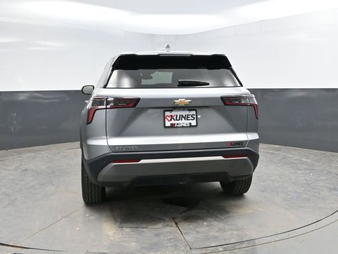 Used 2025 Chevrolet Equinox LT image 8