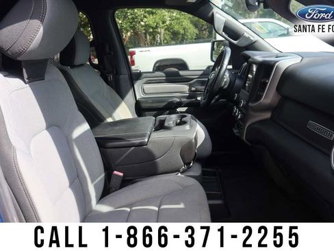 Used 2021 RAM 1500 Big Horn RWD image 30