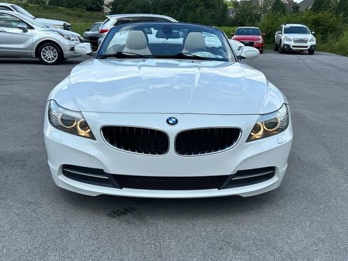 Used 2013 BMW Z4 sDrive28i image 8