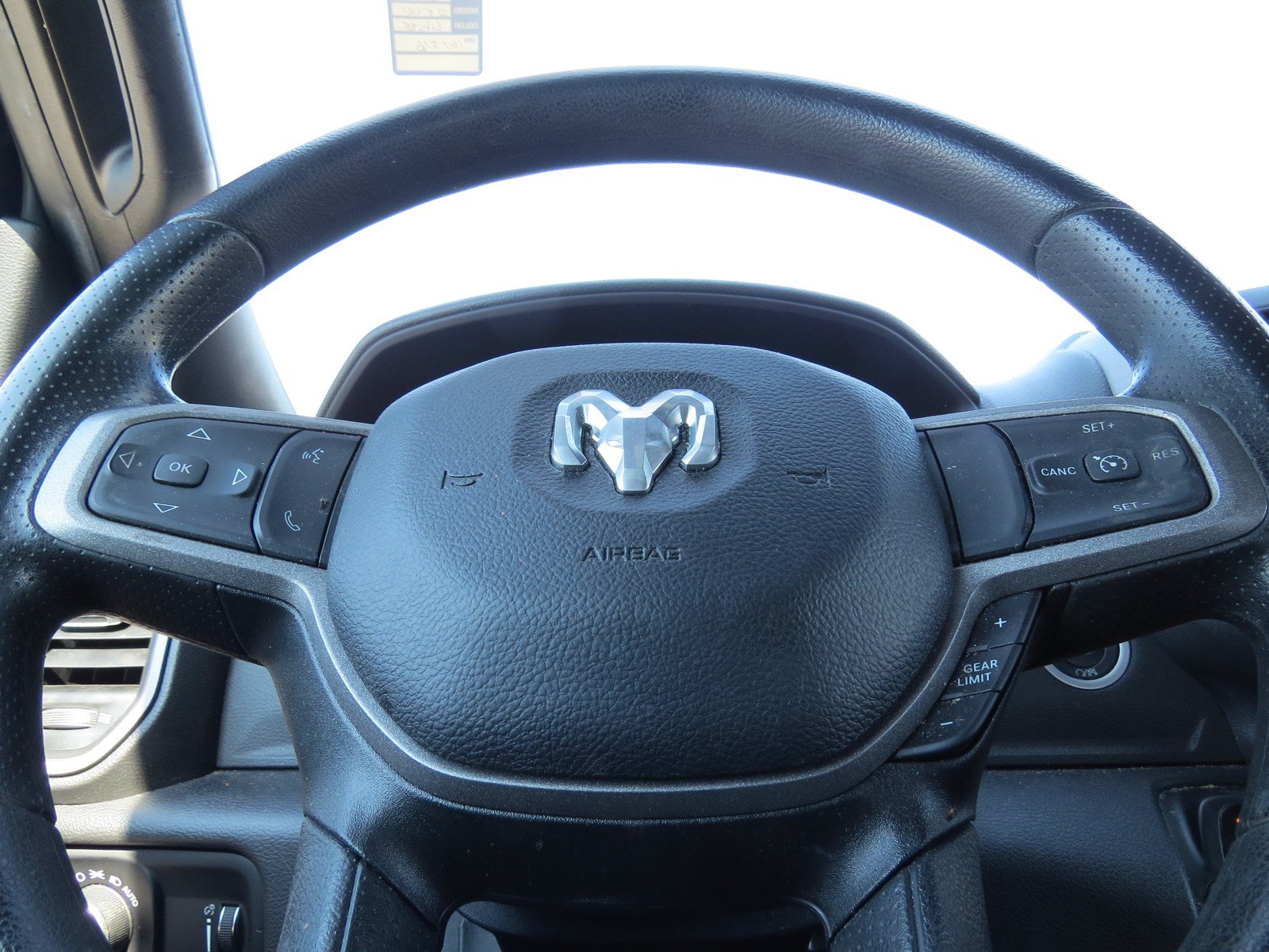 Used 2024 RAM 2500 Tradesman w/ Chrome Appearance Group AWD/4WD image 12