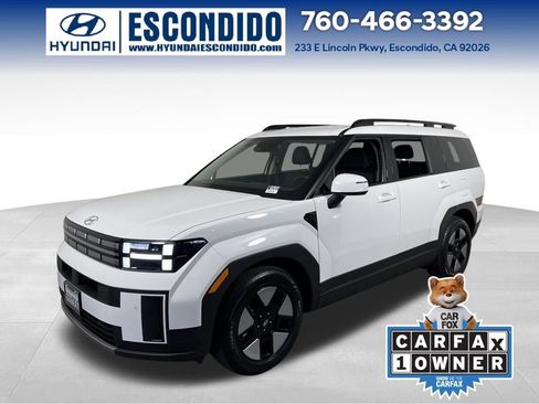 Used 2025 Hyundai Santa Fe SEL image 1