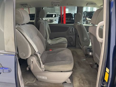 Used 2006 Toyota Sienna FWD image 28
