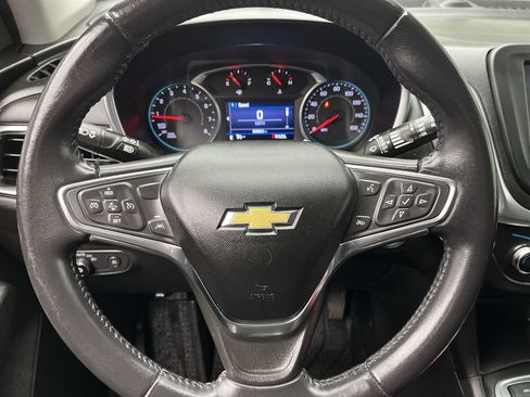 Used 2021 Chevrolet Equinox LT AWD/4WD image 13