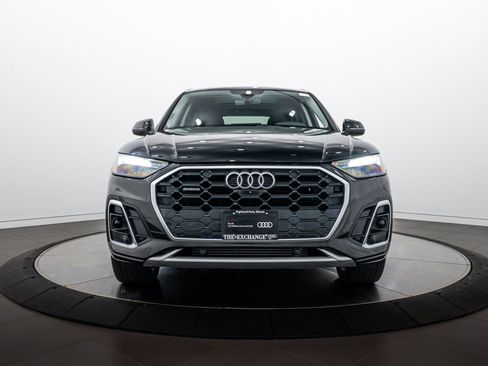 Certified 2022 Audi Q5 2.0T Premium Plus w/ Premium Plus Package AWD/4WD image 24
