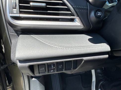 Used 2023 Subaru Outback Touring XT AWD/4WD image 19