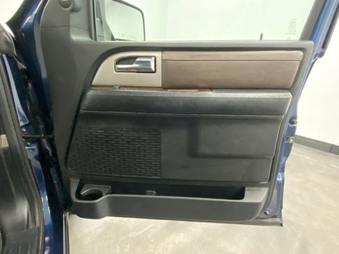Used 2017 Ford Expedition EL King Ranch image 47