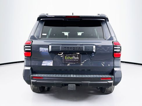 Used 2025 Toyota 4Runner SR5 image 7