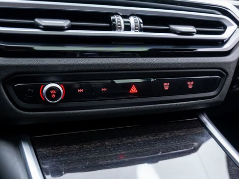 Certified 2023 BMW 330i xDrive Sedan w/ Premium Package image 29