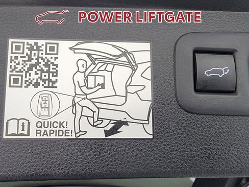 Certified 2022 Toyota Highlander Platinum image 34