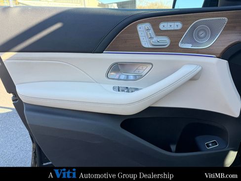 Certified 2021 Mercedes-Benz GLS 450 4MATIC image 16