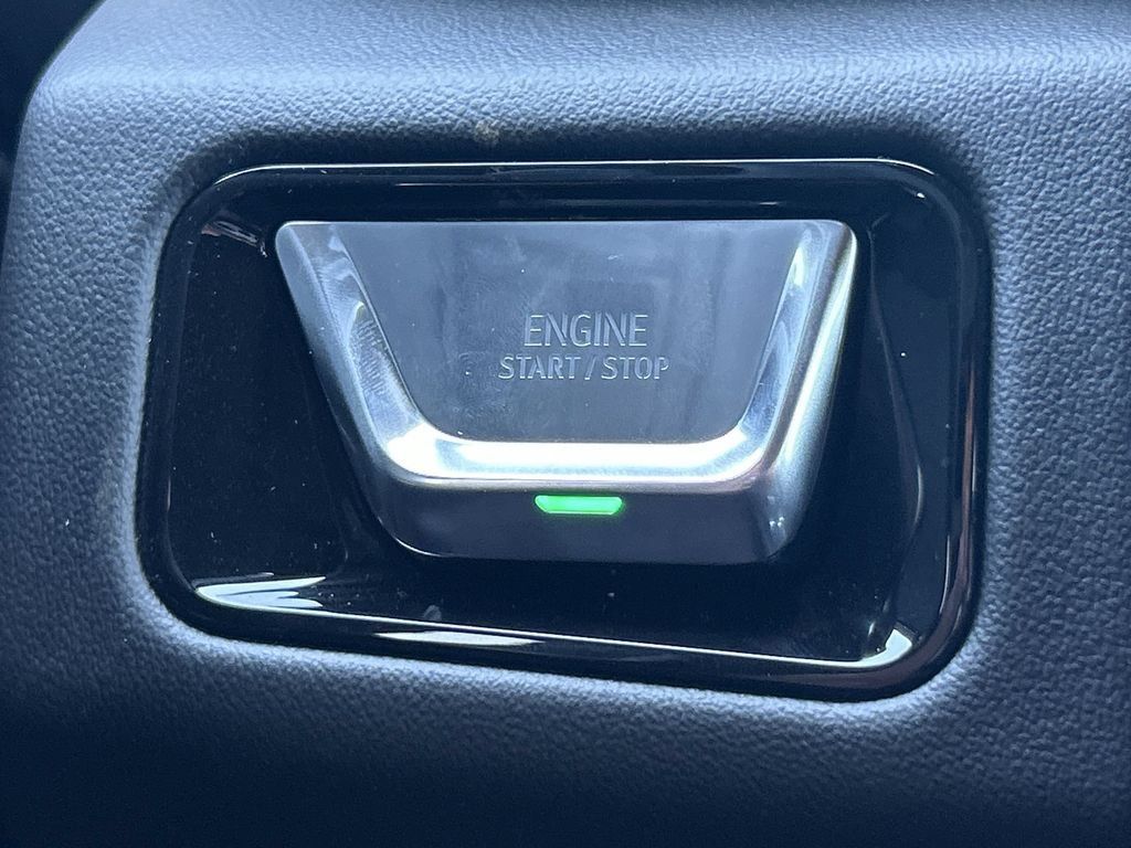 New 2026 GMC Yukon Elevation AWD/4WD image 17
