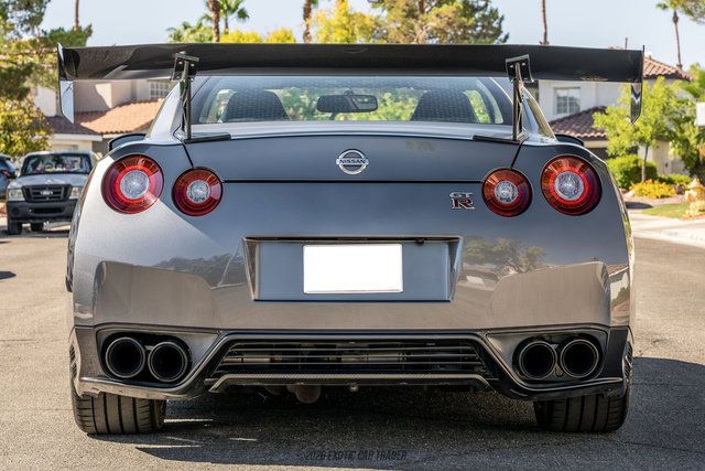 Used 2016 Nissan GT-R Black Edition AWD/4WD image 7