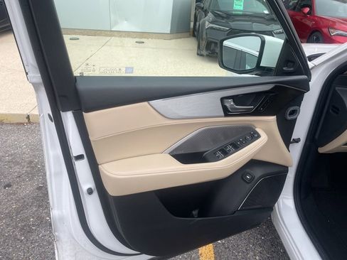 Used 2024 Acura MDX FWD w/ Technology Package image 3