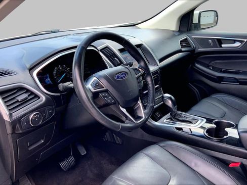 Used 2016 Ford Edge Titanium w/ Equipment Group 301A FWD image 17