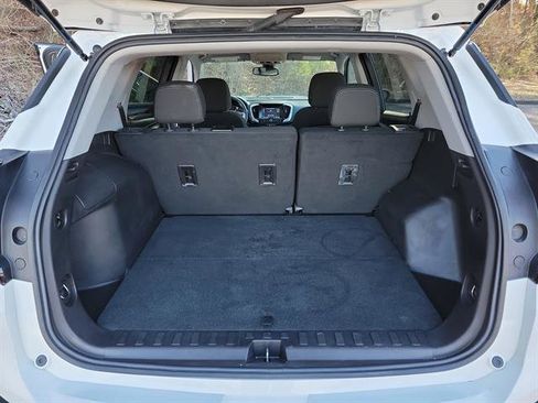 Used 2024 GMC Terrain SLE image 23