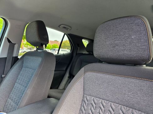 Certified 2023 Chevrolet Equinox LT FWD image 13