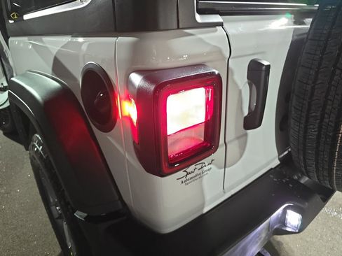 New 2026 Jeep Wrangler Sport AWD/4WD image 28