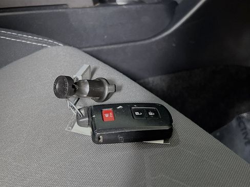 Used 2021 Toyota Tacoma TRD Off-Road image 35