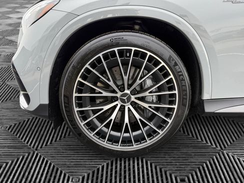 New 2026 Mercedes-Benz GLC 43 AMG 4MATIC image 9