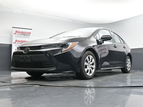 Used 2024 Toyota Corolla LE image 20