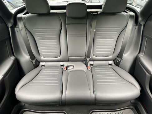 New 2026 Mercedes-Benz GLC 300 4MATIC image 15