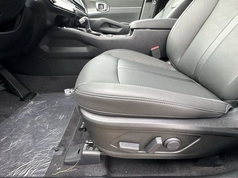 New 2026 Kia Sorento S w/ S Panoramic Sunroof Package FWD image 12