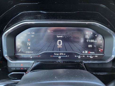 Used 2024 GMC Sierra 1500 SLT image 12