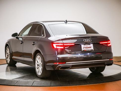Used 2019 Audi A4 2.0T Premium w/ Convenience Package FWD image 2