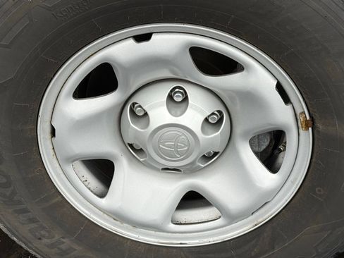 Used 2023 Toyota Tacoma SR image 10