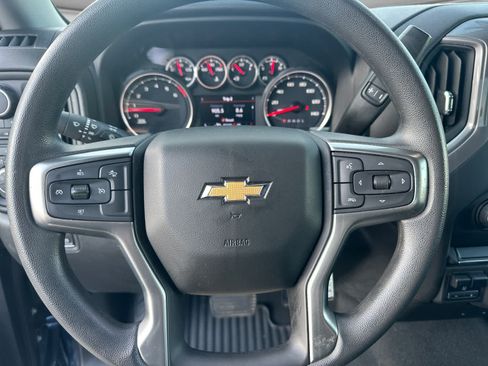Used 2022 Chevrolet Silverado 2500 Custom w/ Custom Value Package AWD/4WD image 13