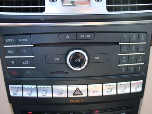 Used 2016 Mercedes-Benz E 400 Cabriolet image 19