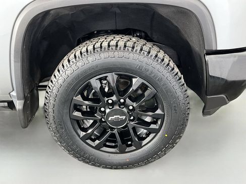 Used 2025 Chevrolet Silverado 2500 LTZ w/ Trail Boss Package AWD/4WD image 37