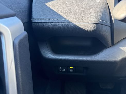 Used 2023 Toyota RAV4 AWD Hybrid image 26