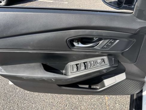 Used 2025 Honda Accord EX-L image 15