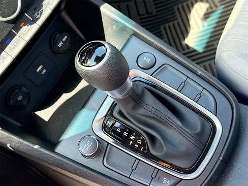 Used 2023 Hyundai Kona SEL image 16