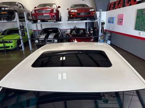 Used 2011 Buick Lucerne CXL image 69