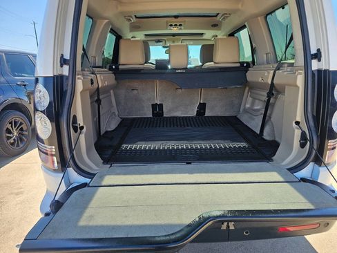 Used 2015 Land Rover LR4 HSE AWD/4WD image 6