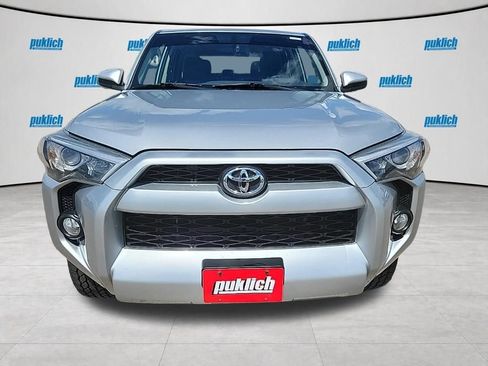 Used 2019 Toyota 4Runner SR5 AWD/4WD image 8