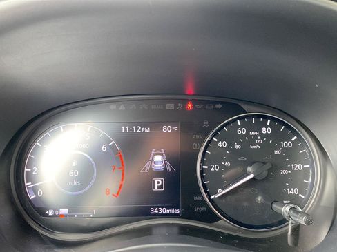 Certified 2024 Nissan Kicks SR w/ SR Premium Package FWD image 38
