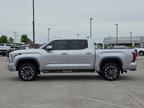 Used 2024 Toyota Tundra Limited AWD/4WD image 3
