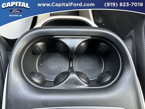 Used 2024 Chrysler Pacifica Touring-L image 30