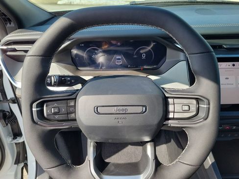 New 2026 Jeep Cherokee Limited image 25