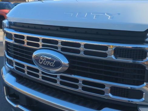 Used 2025 Ford F250 XLT image 24