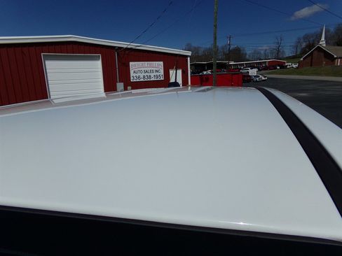 Used 2018 Chevrolet Colorado ZR2 image 12